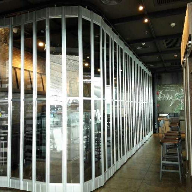 High Performance Clear Polycarbonate Folding Door