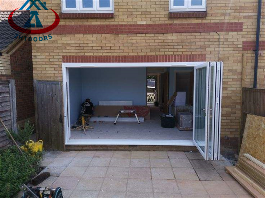 Aluminium Folding Door