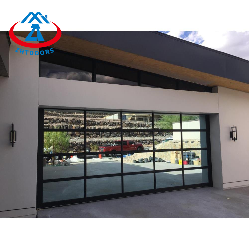 Effectively insulated garage doors