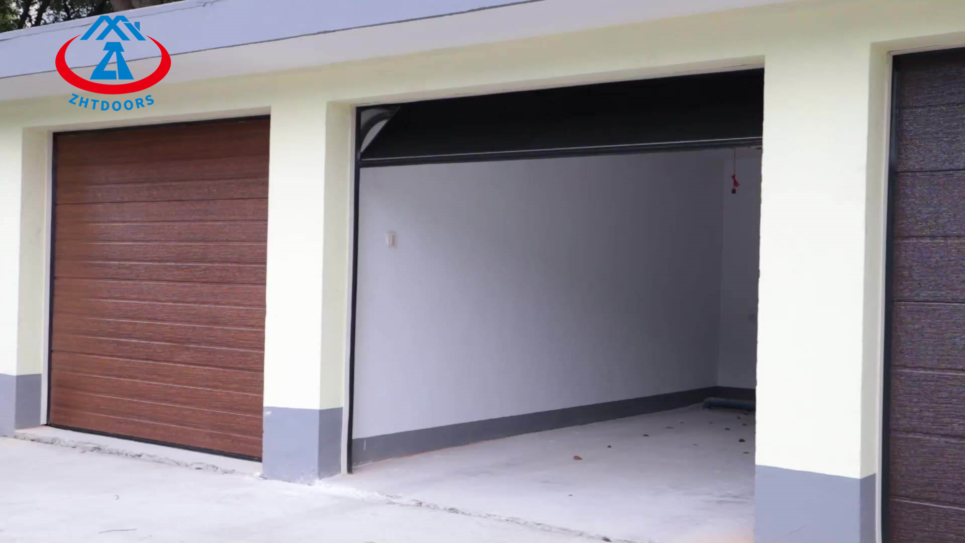 product-Roll Up Garage Wood Door With Motor-Zhongtai-img